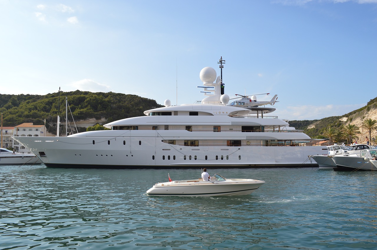 luxurious boat luxury free photo