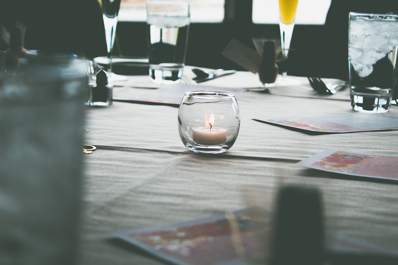 luxury  table  reflection free photo