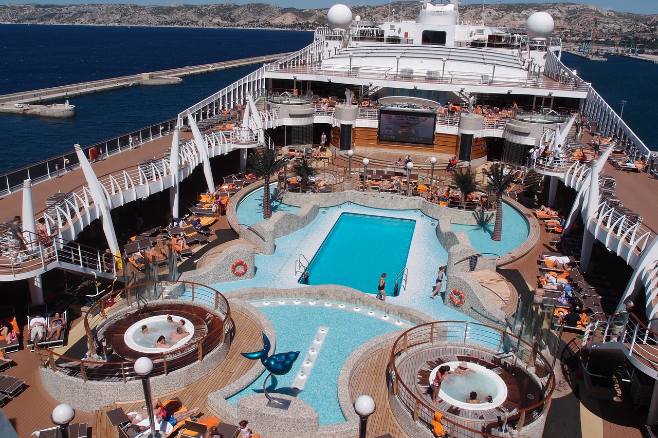 luxury cruise fantasia free photo