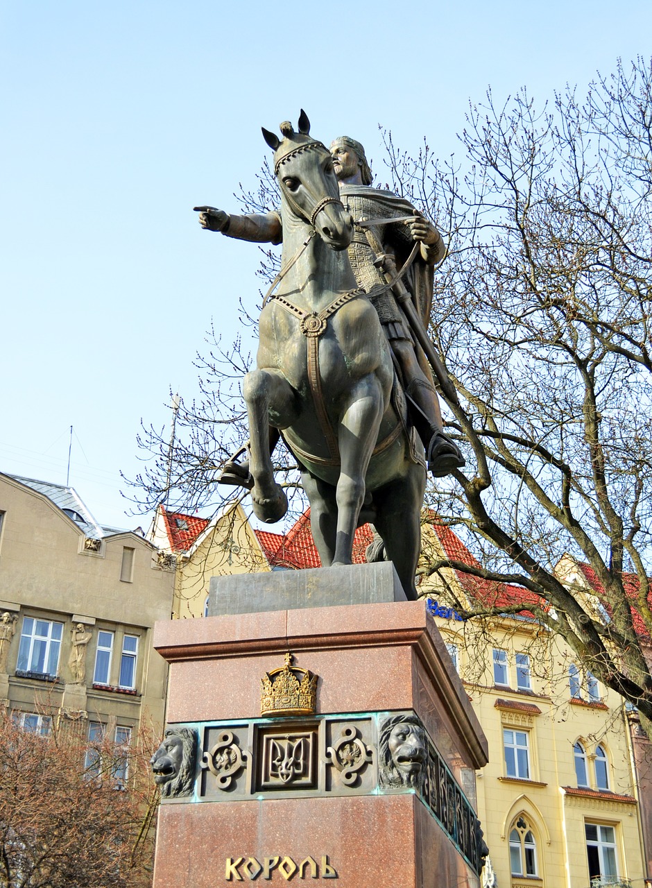 lviv danilo galitsky king free photo