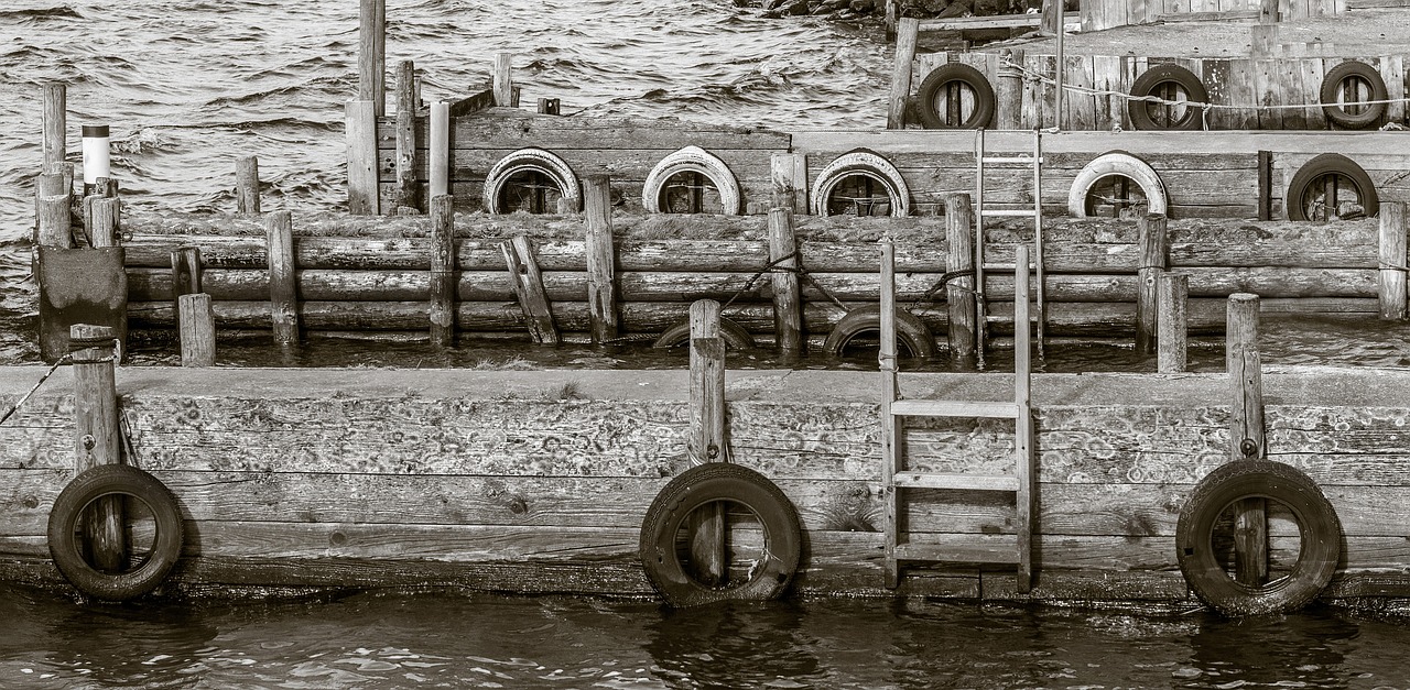 maasholm pier head free photo