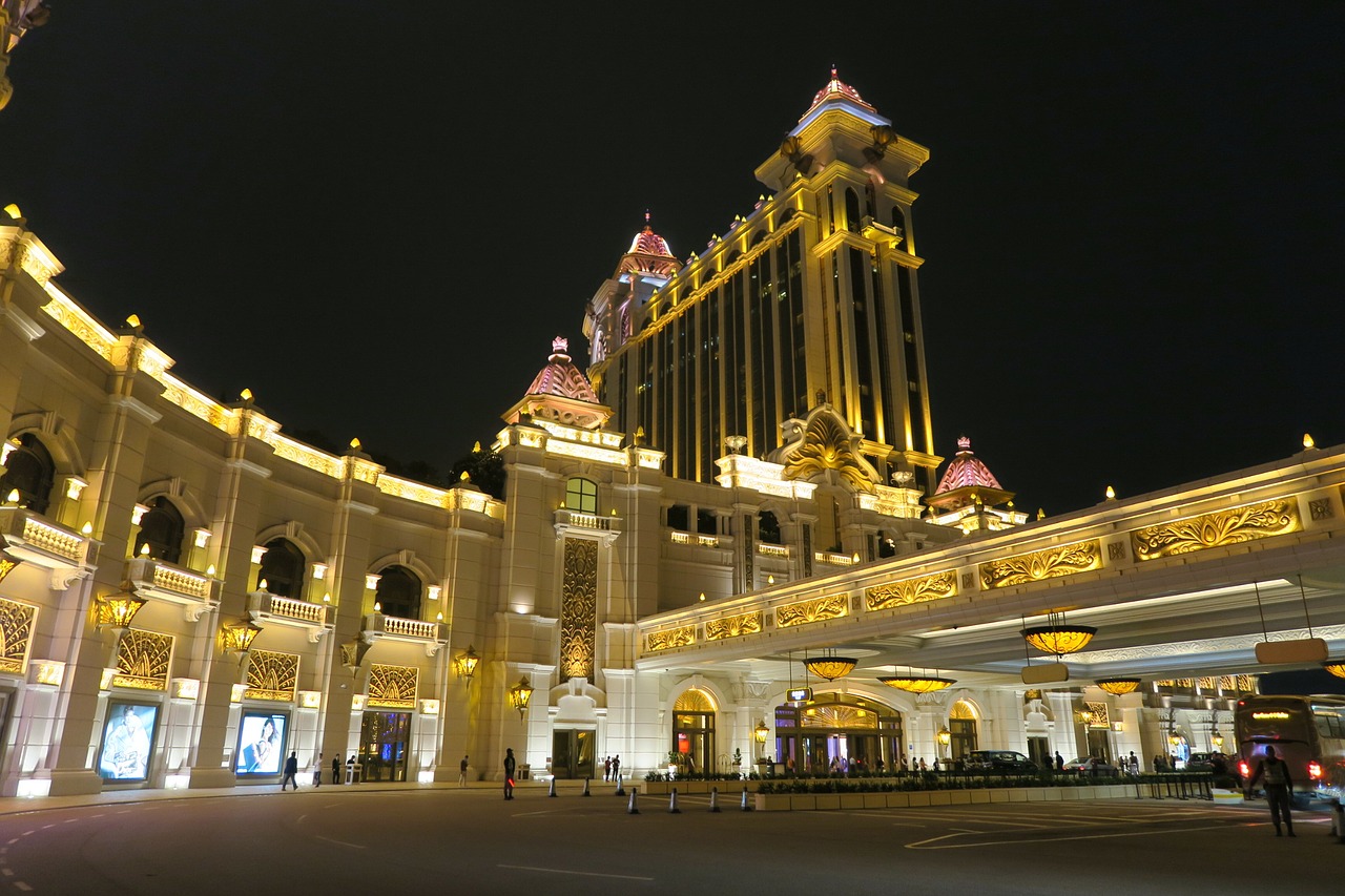 macao casino building free photo