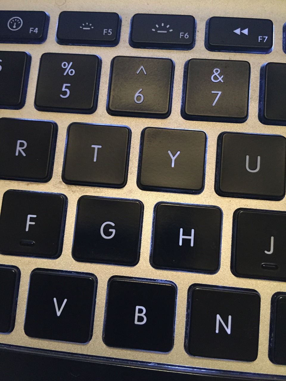 macbook keyboard computer free photo