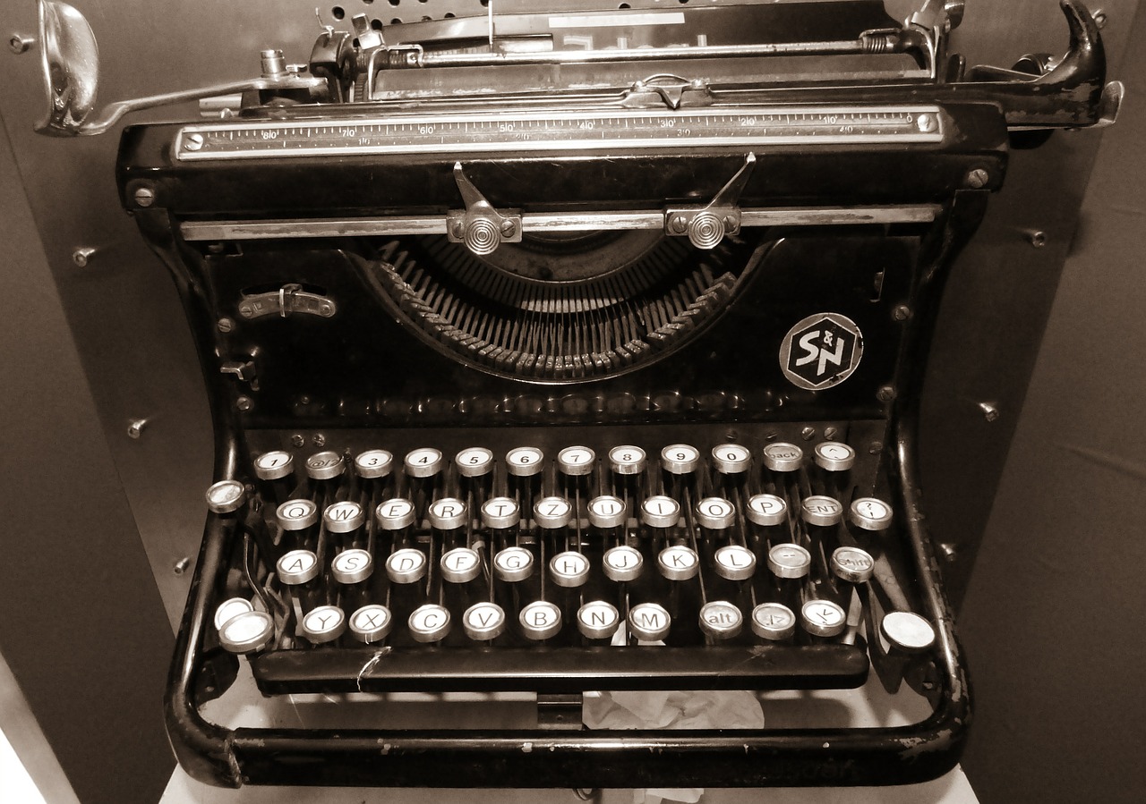 machine writing writer free photo