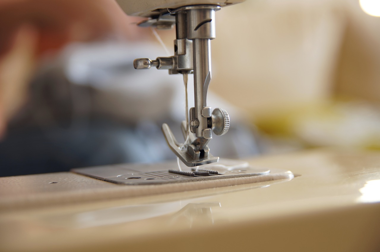 machine  sewing  sew free photo