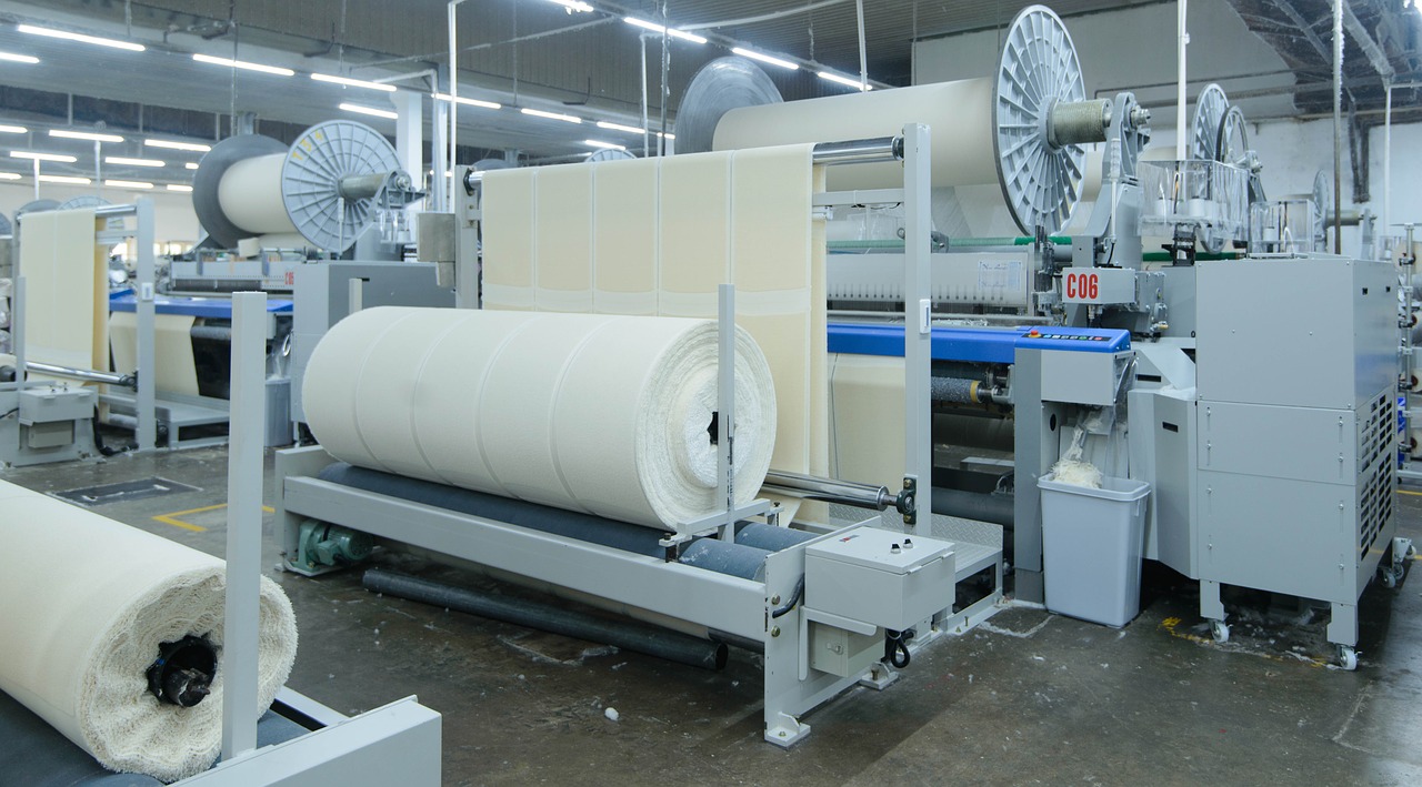 machine-woven fabric machinery factory free photo