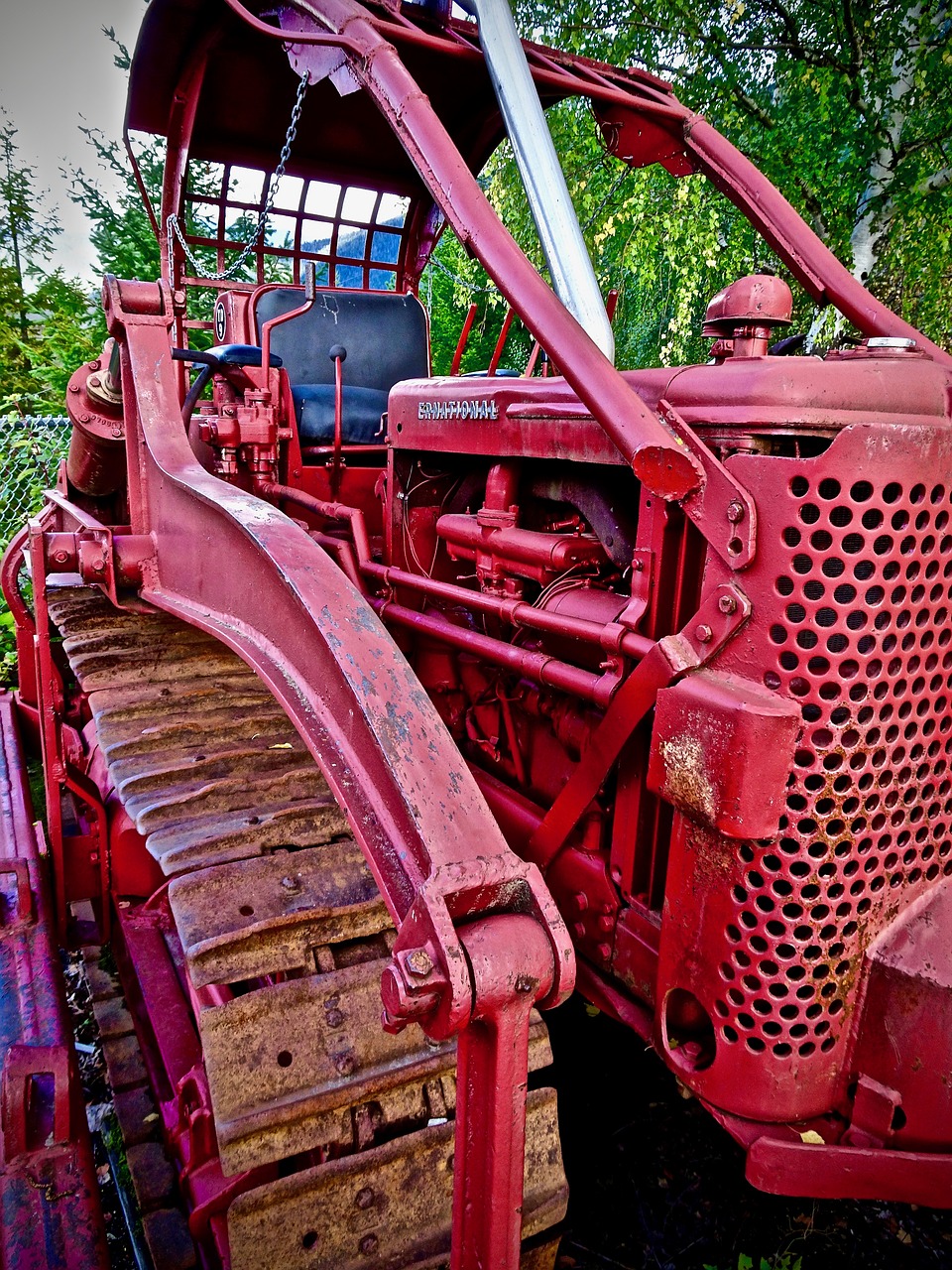 machinery  tractor  oldtimer free photo