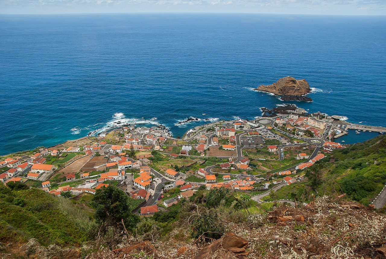 madeira  porto moniz  village free photo