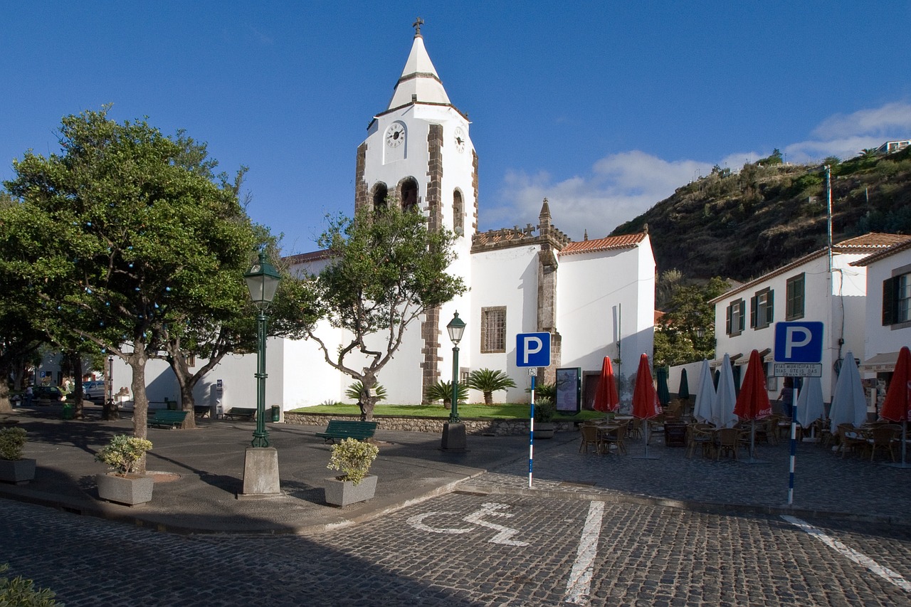 madeira santa cruz church free photo