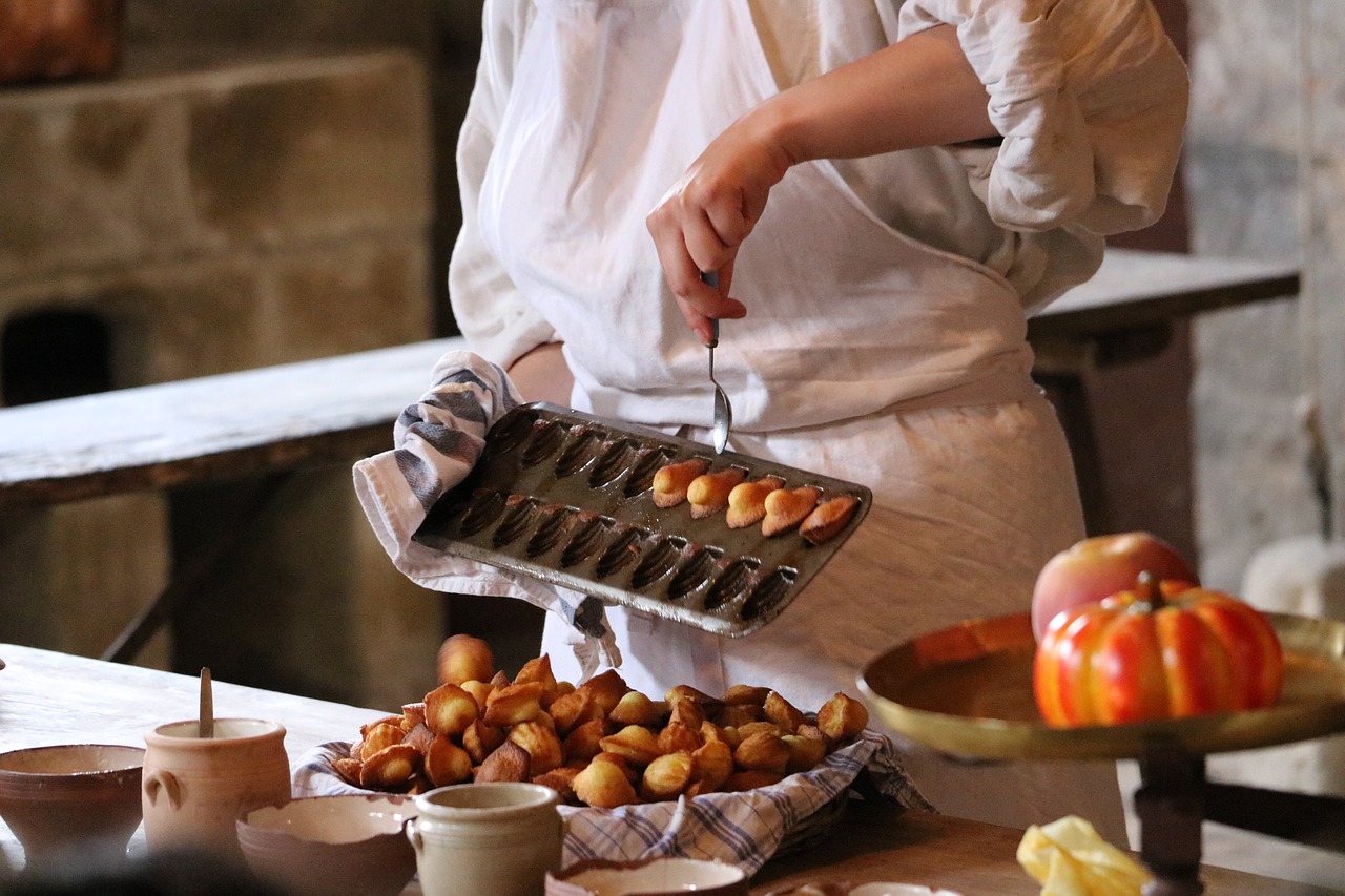 madeleine  mold  kitchen free photo