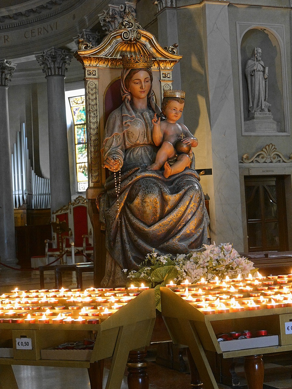 madonna with child sacral religious figure free photo