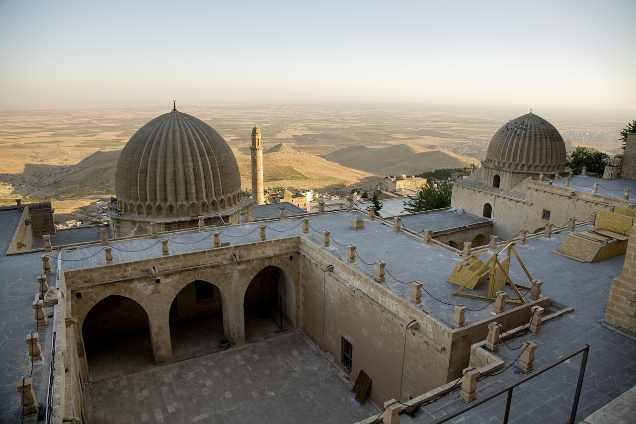 madrasah  zinciriye medresesi  mardin free photo