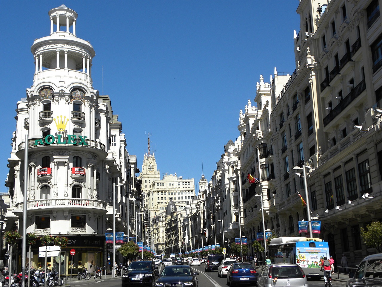 madrid gran vía city free photo