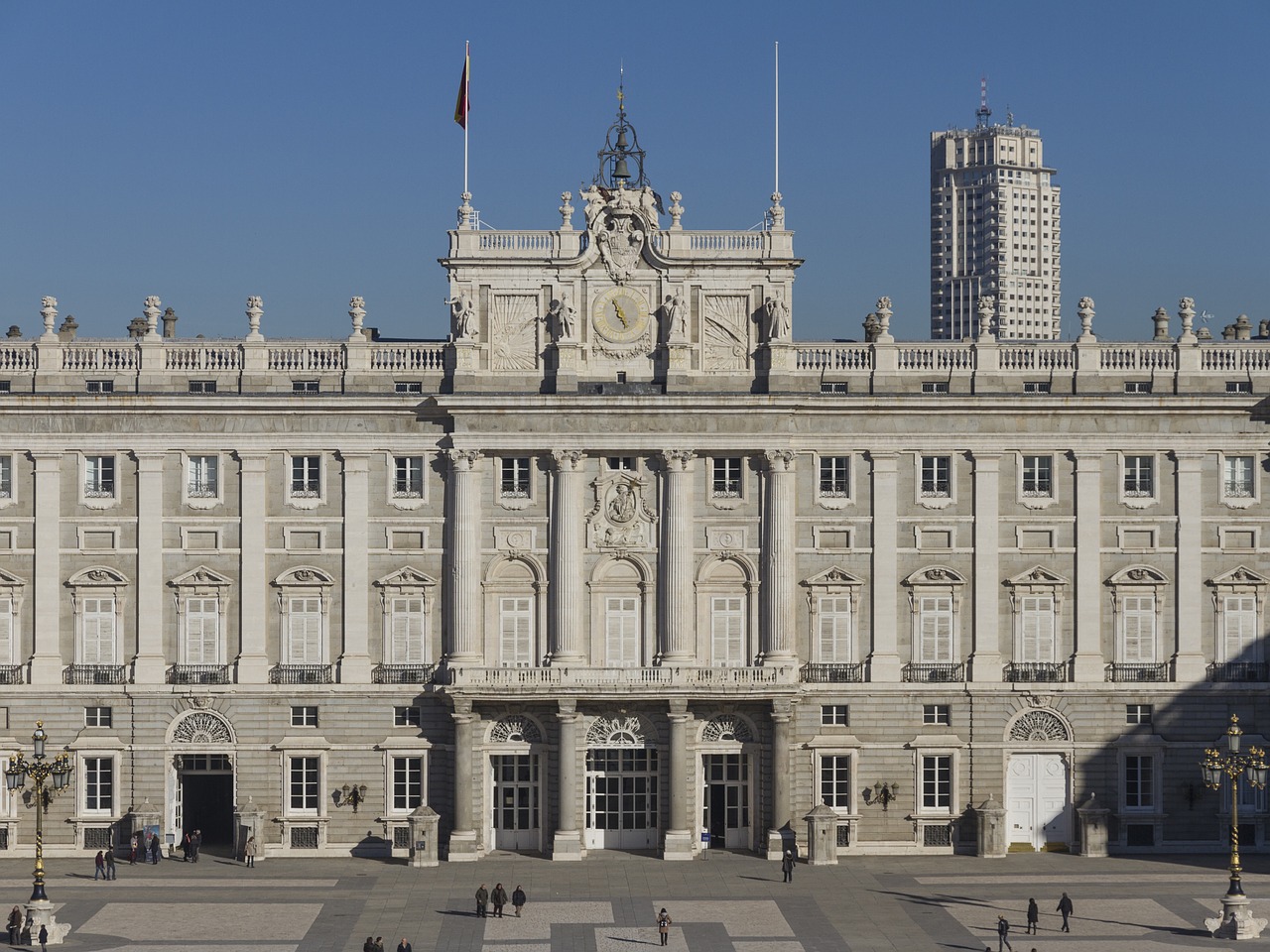 madrid royal palace monument free photo