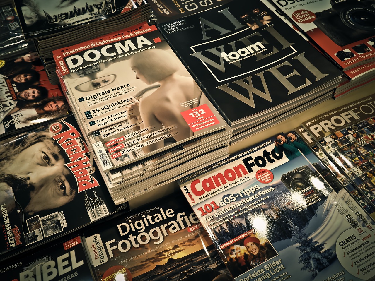 magazines read magazine free photo