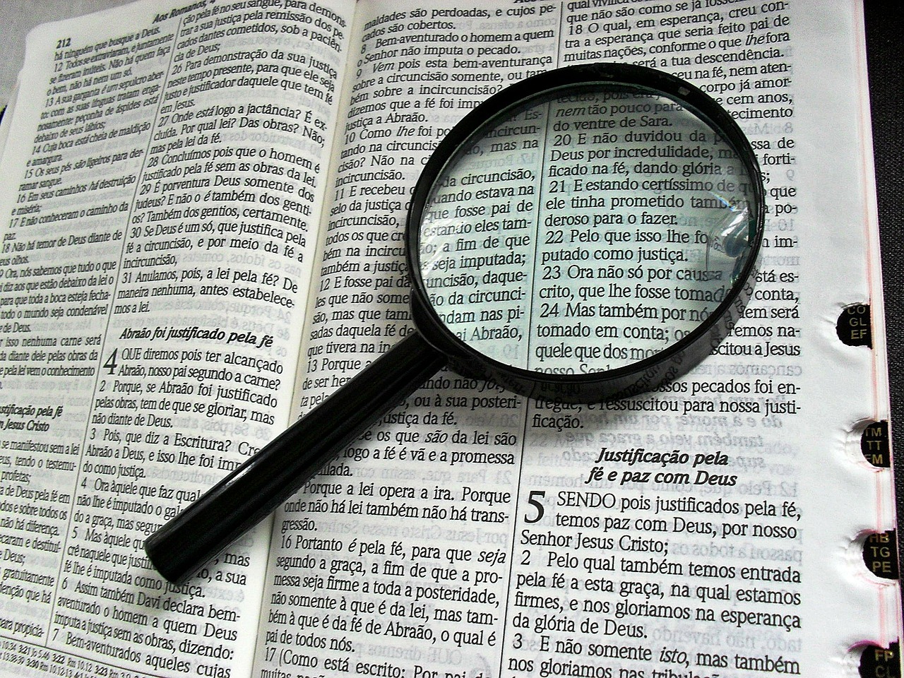 magnifying glass bible bibliology free photo