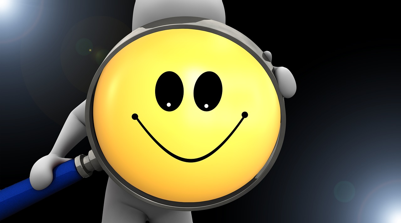 magnifying glass smiley smile free photo