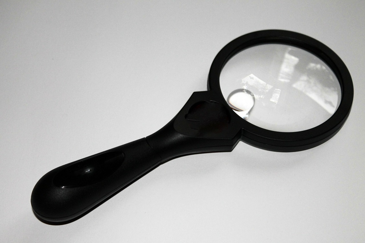 magnifying glass lens increase free photo