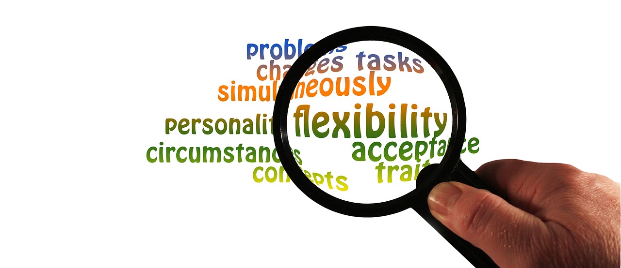 magnifying glass flexibility personality free photo
