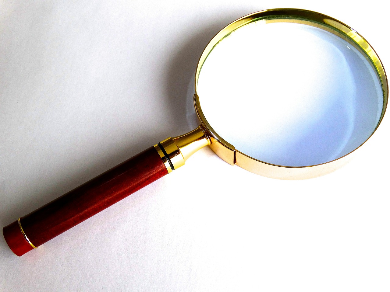magnifying glass magnification larger view free photo