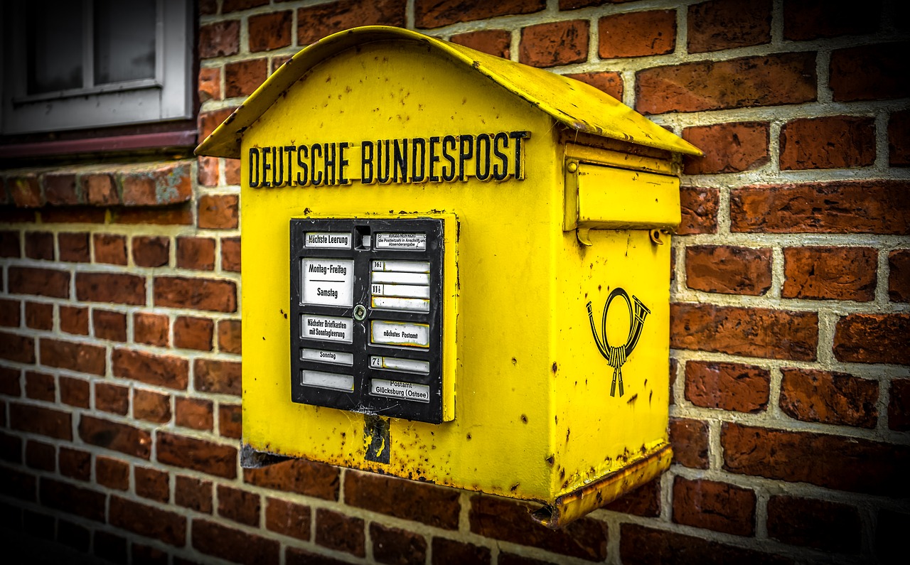mailbox  deutsche post  post free photo