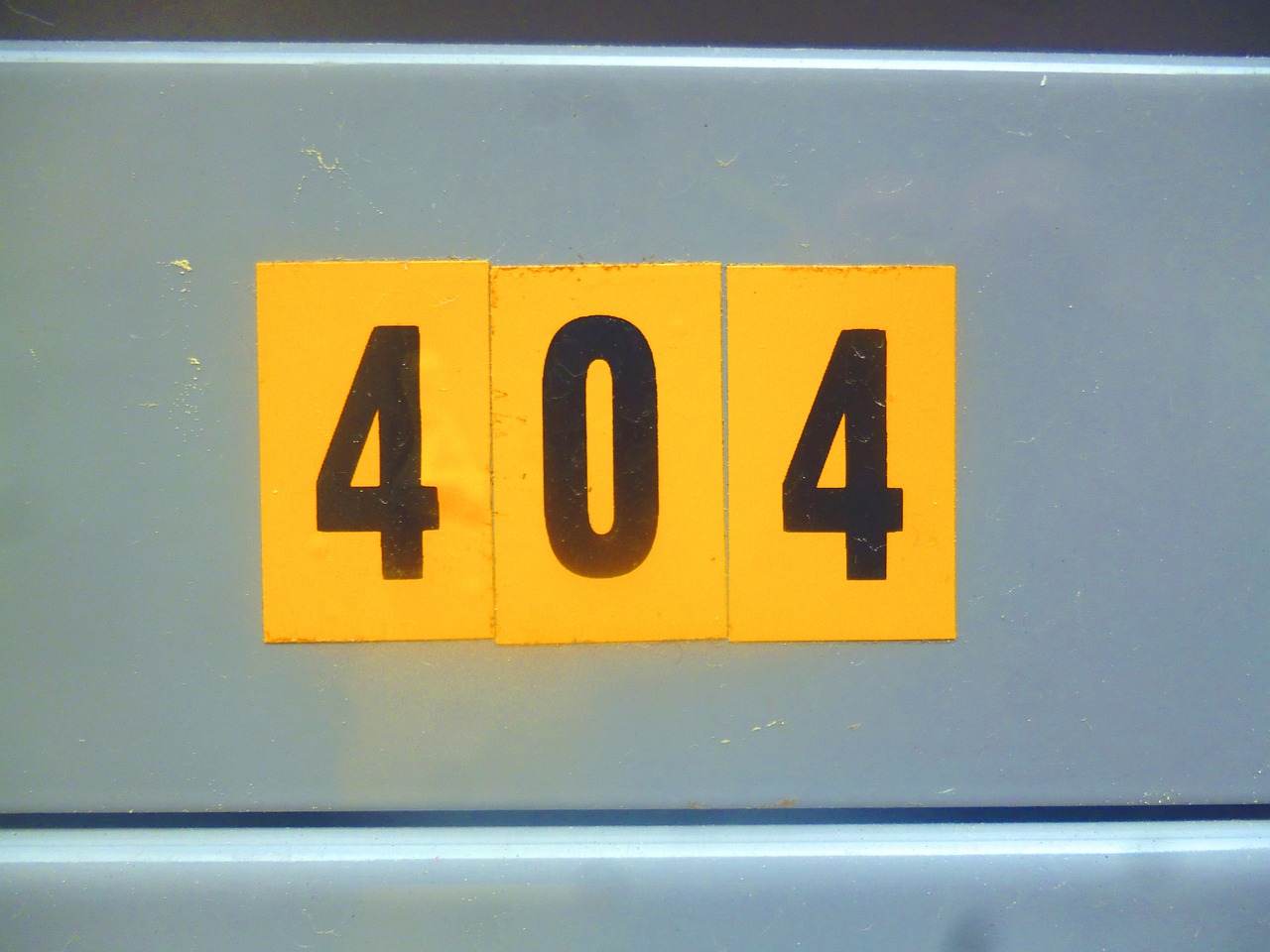 mailbox 404 numbers free photo