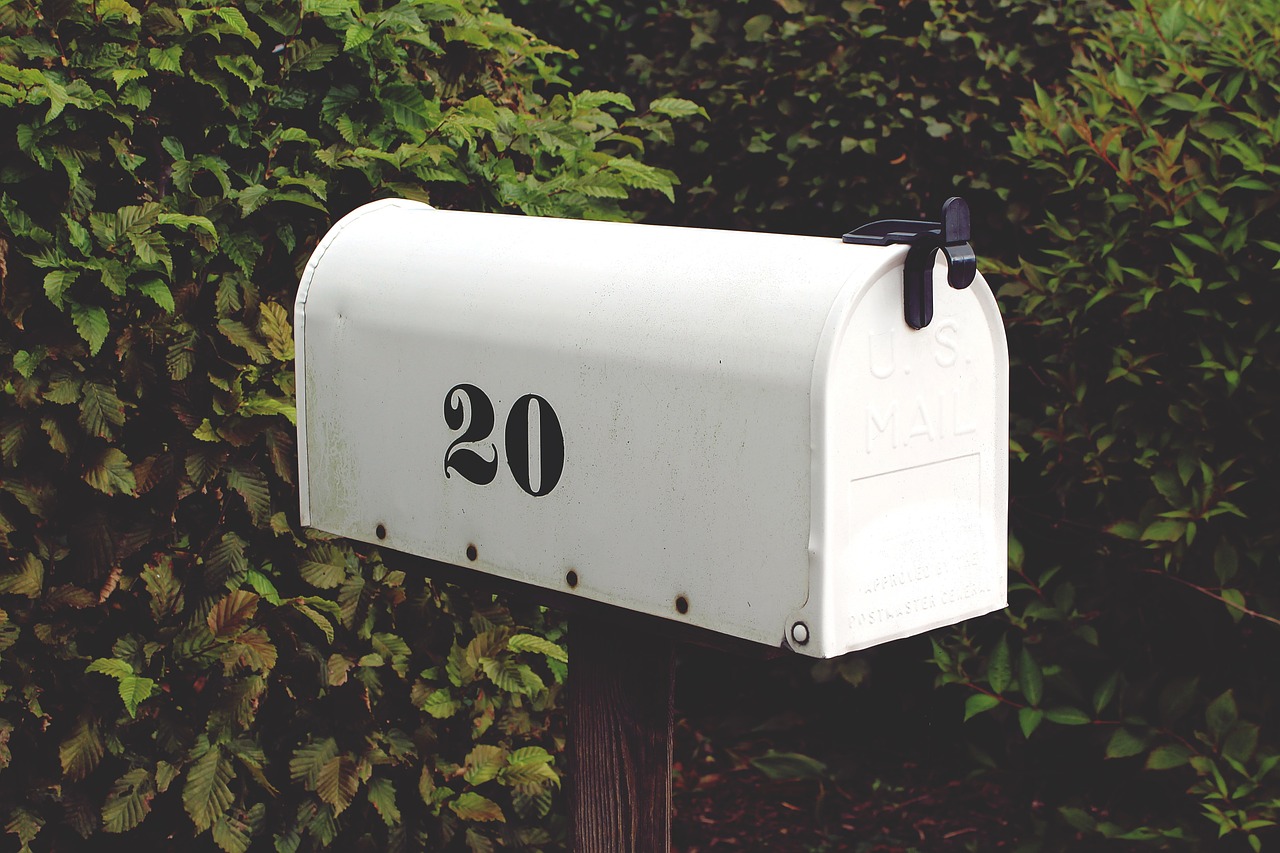 mailbox number twenty free photo