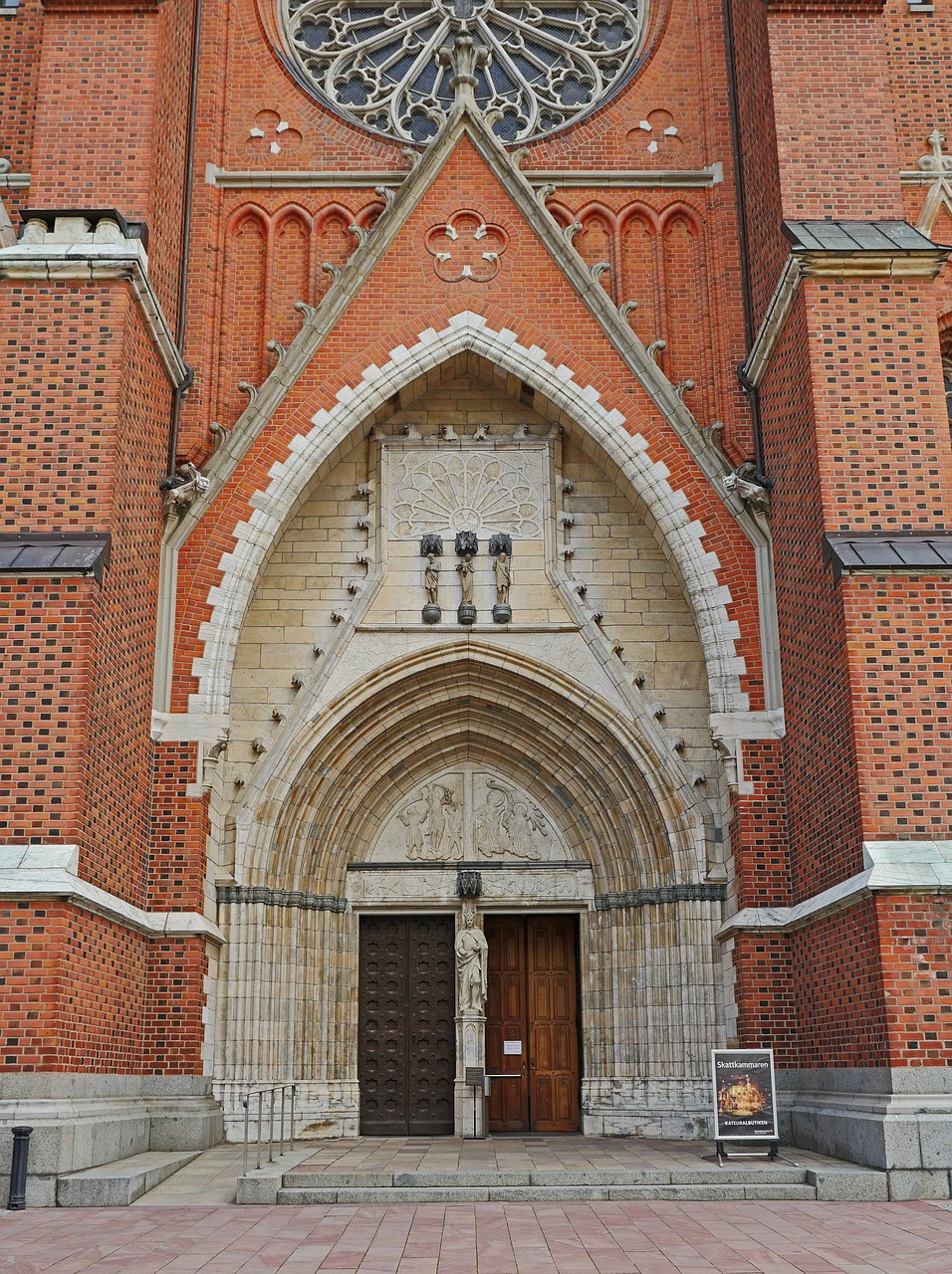 main portal uppsala cathedral brick gothic free photo