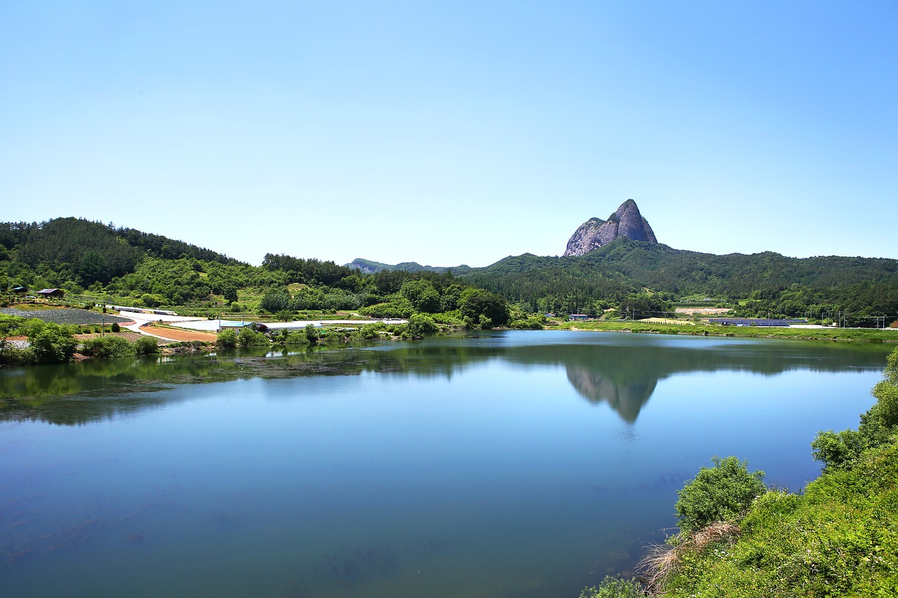 maisan  lake  reflect free photo