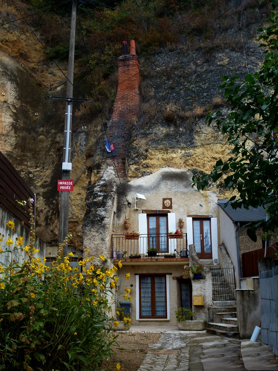 maison troglodyte  architecture  soil free photo