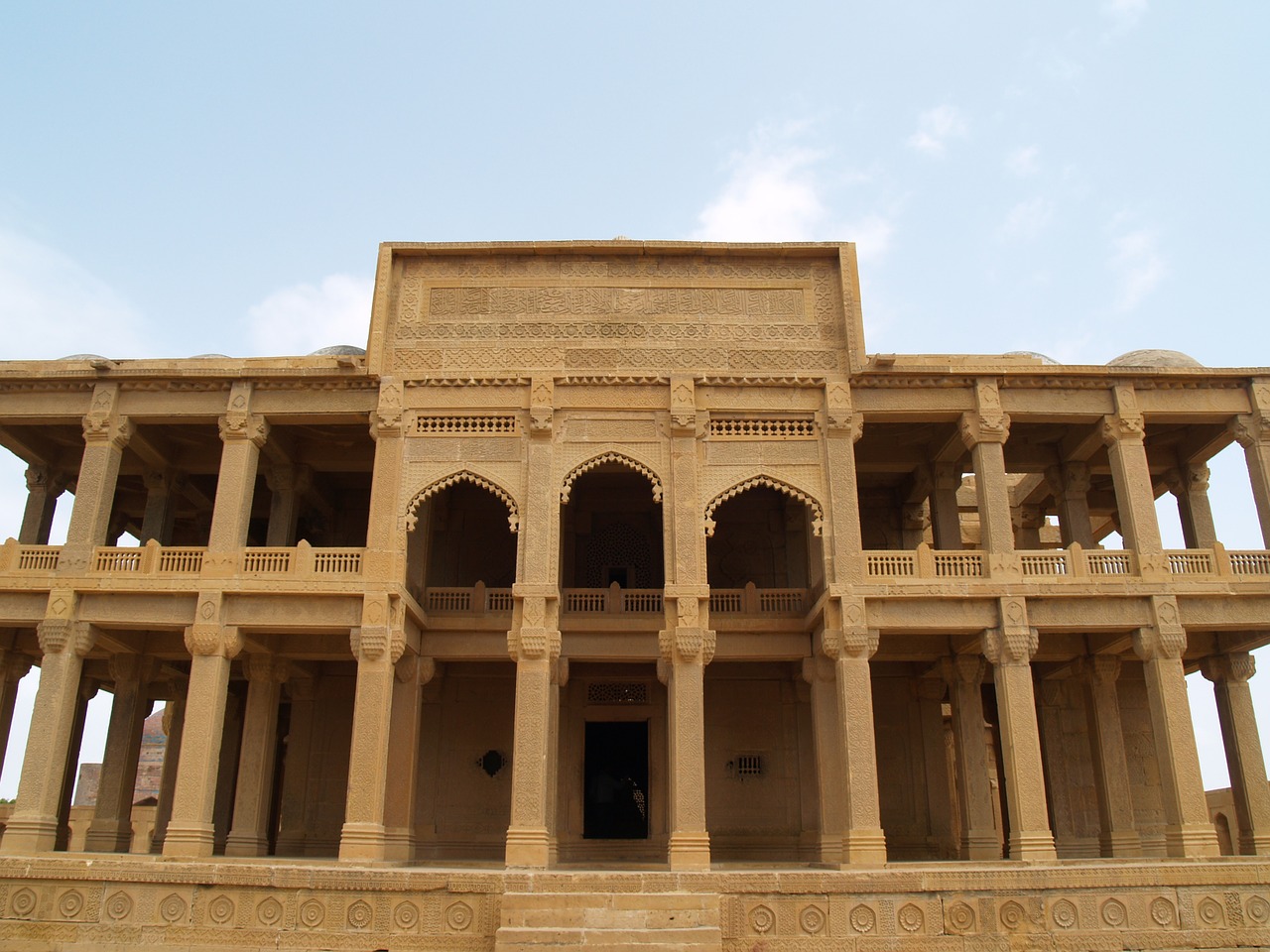 makli tombs mirza free photo