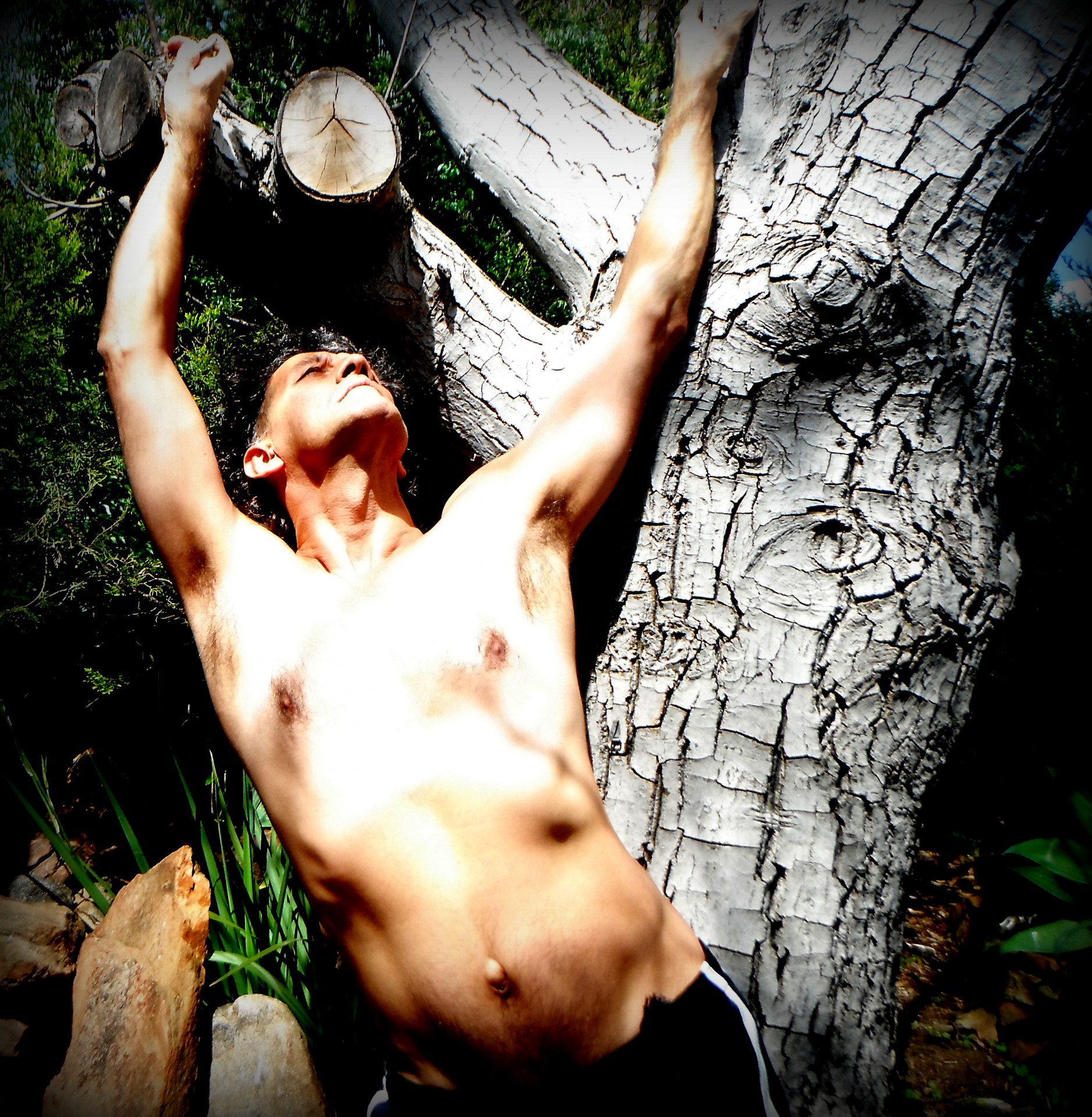 male body flexing free photo