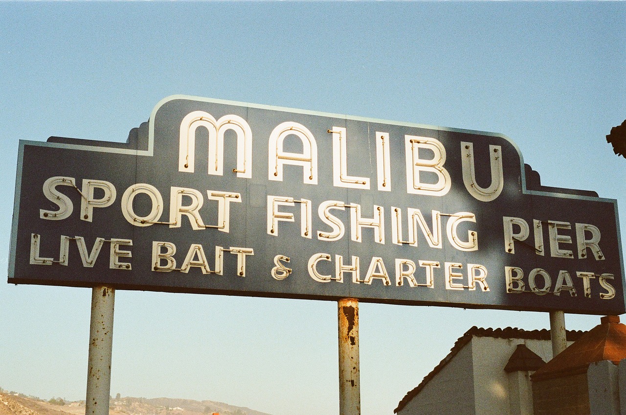malibu pier sign free photo