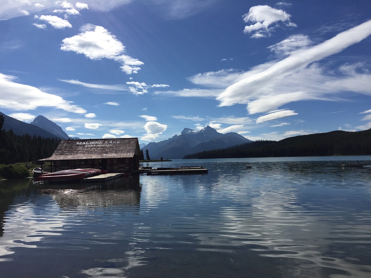 maligne lake canada lake free photo