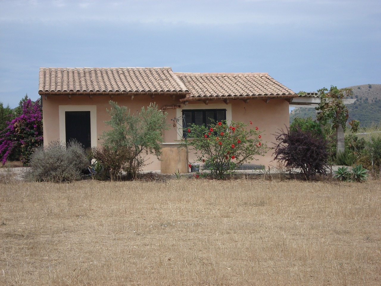 mallorca finka hut free photo