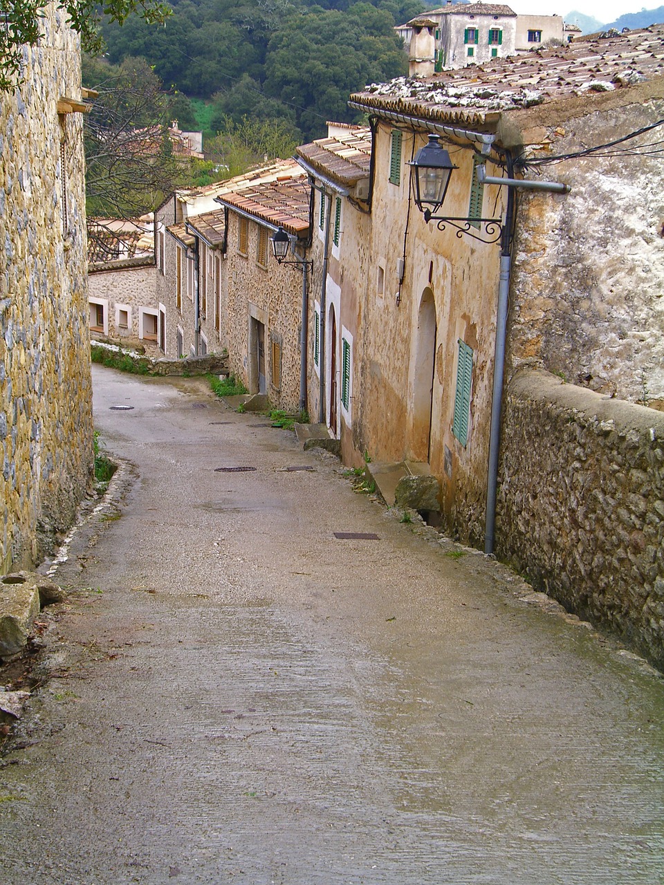 mallorca alley village free photo