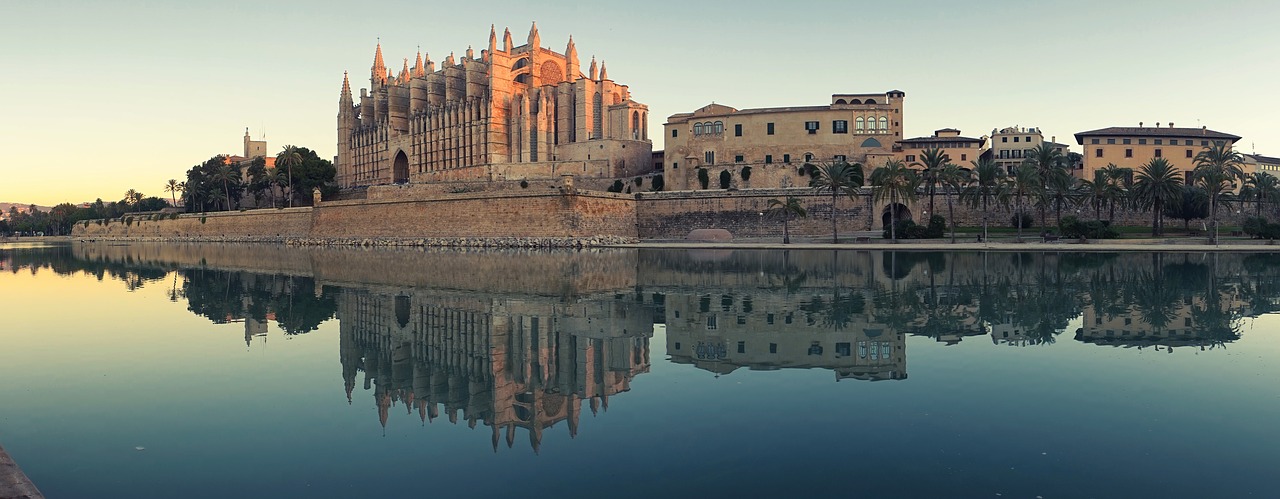 mallorca  cathedral  palma free photo