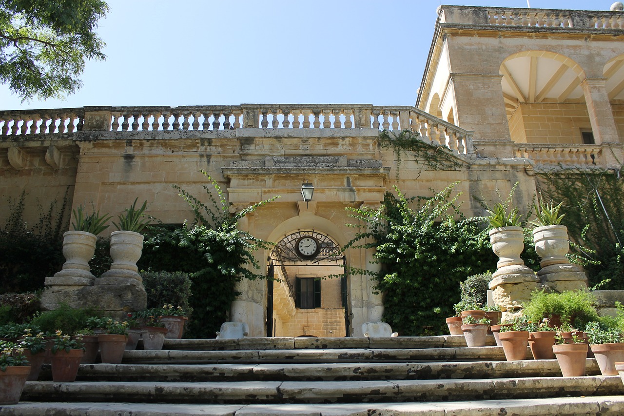 malta red keep building free photo