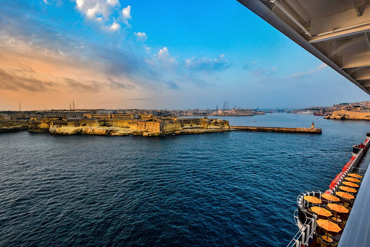 malta harbor cruise free photo