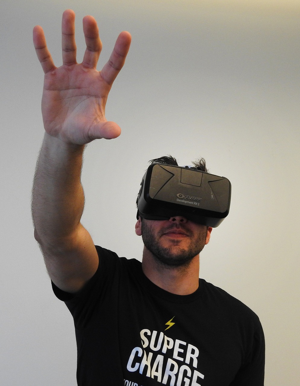 man virtual reality oculus free photo