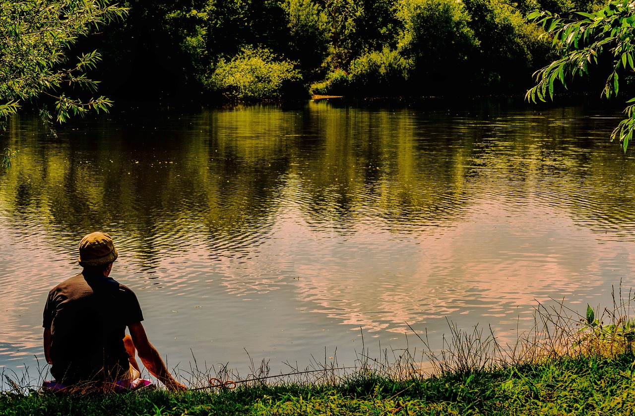 man lake fishing free photo