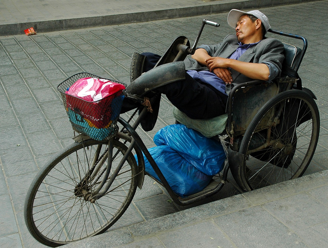 man sleep china free photo