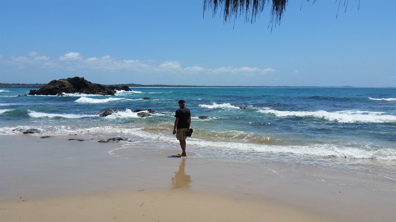 man surf sea free photo