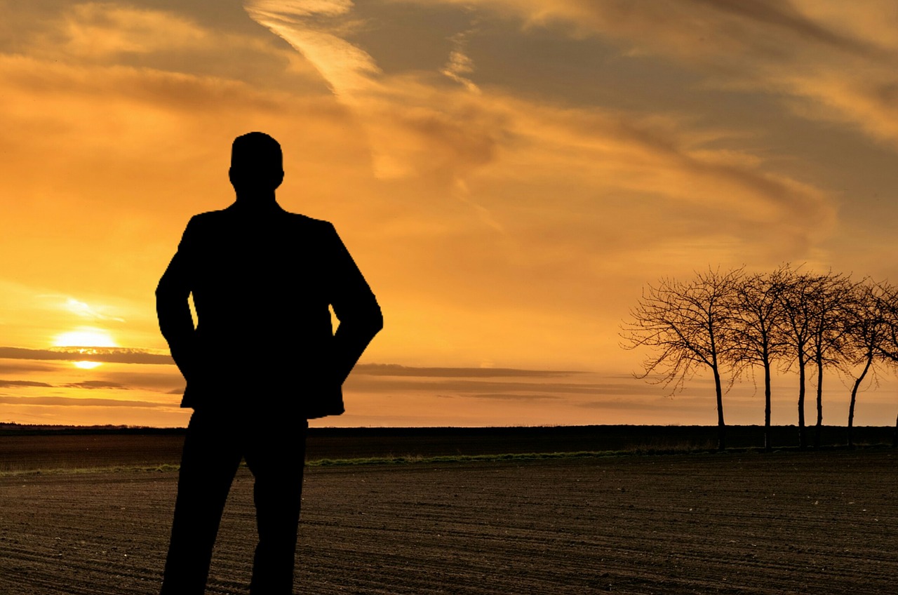 man  relaxing  panoramic free photo