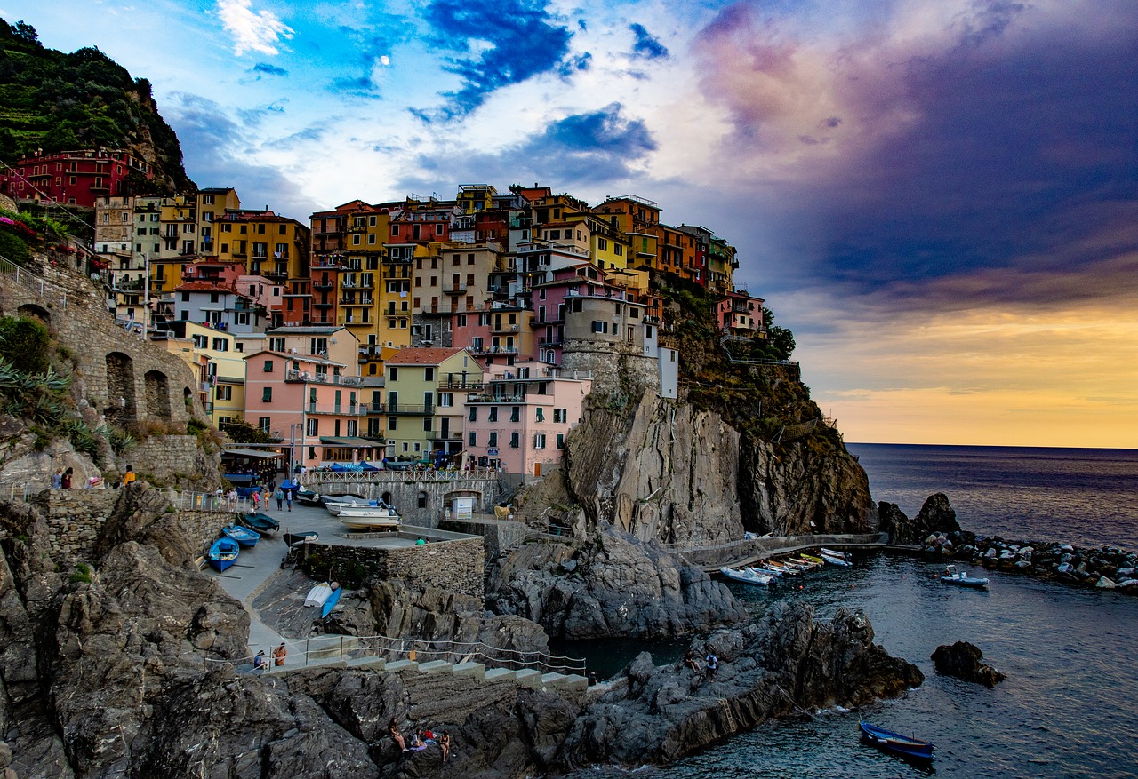 manarola  italy  travel free photo