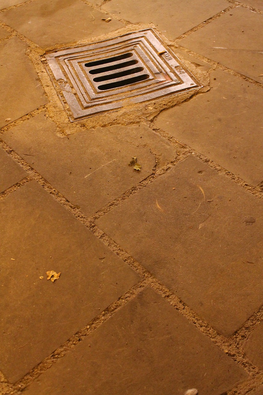 manhole road floor free photo