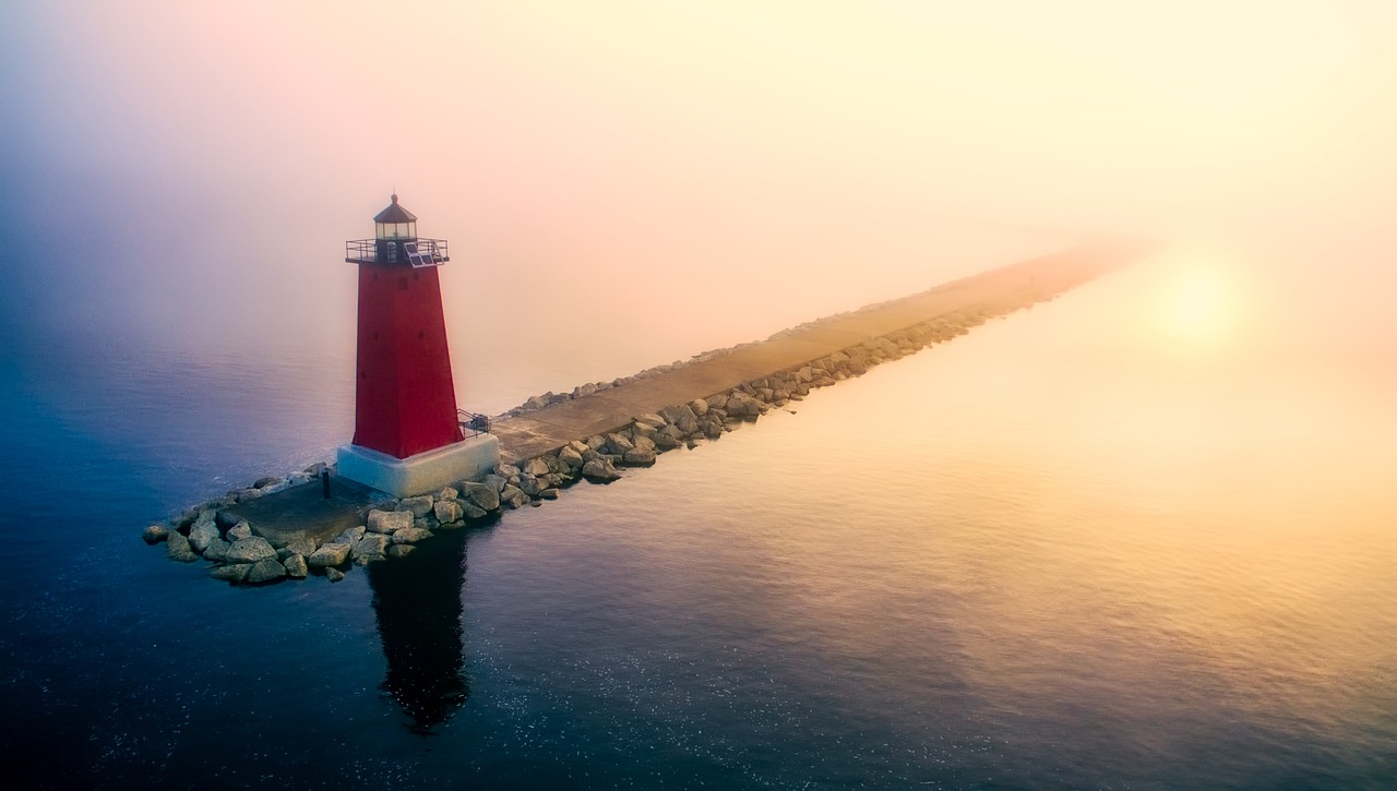 manistique michigan lighthouse free photo