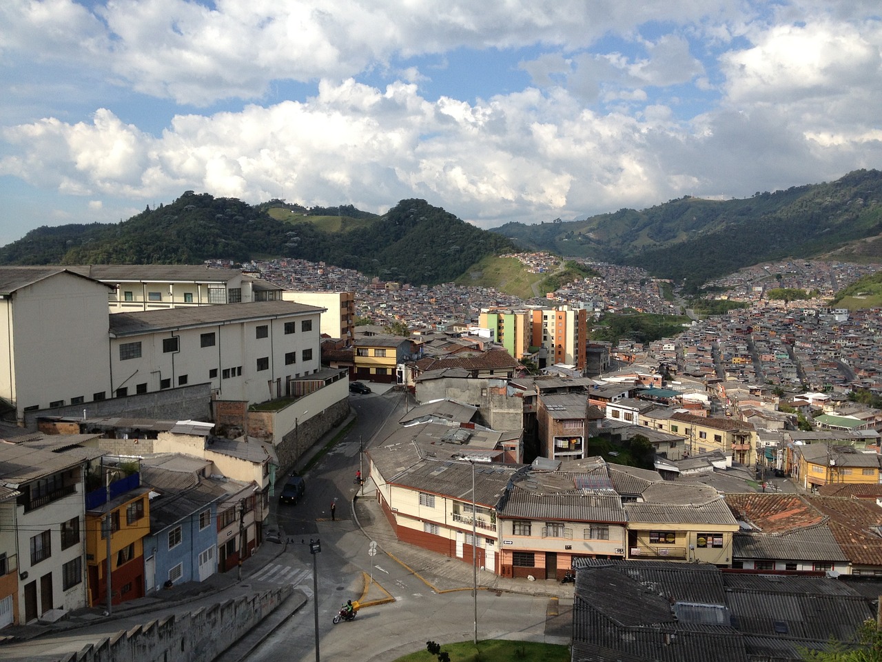 city manizales colombia free photo