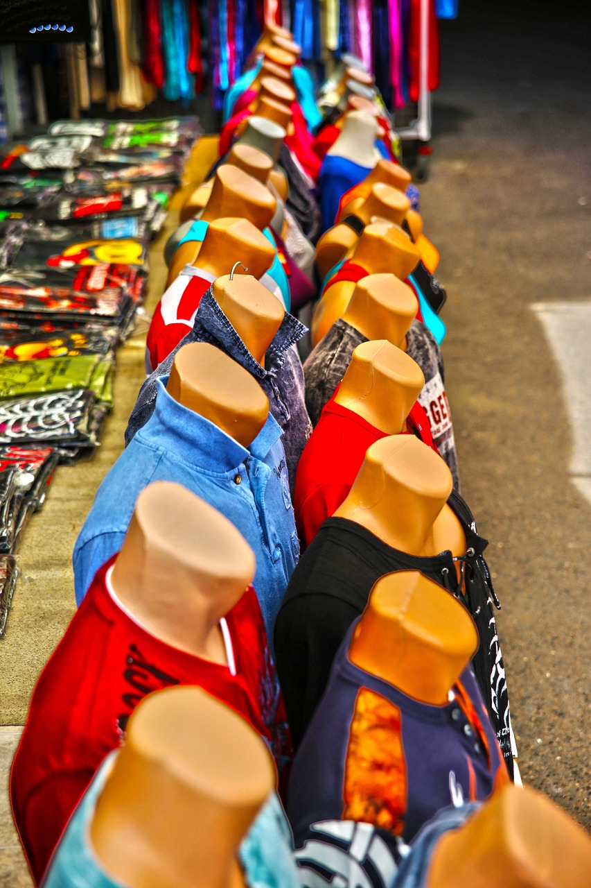 mannequins shop market free photo