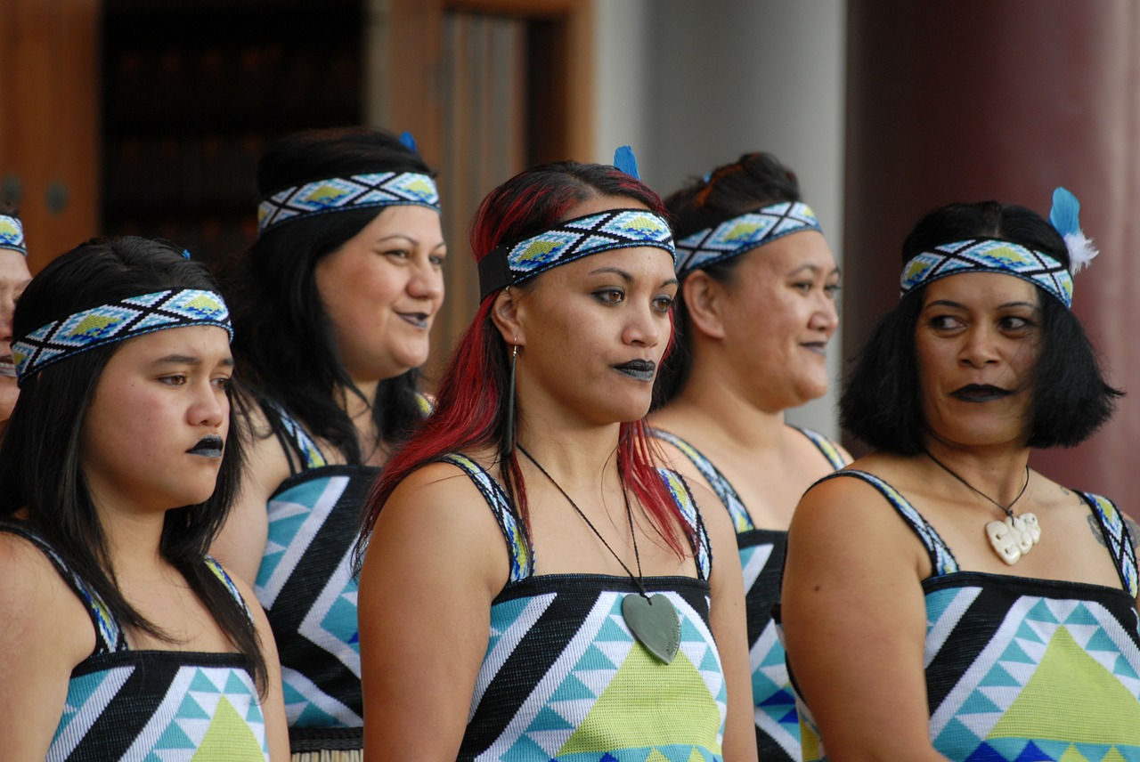 maori maori group kiwi free photo
